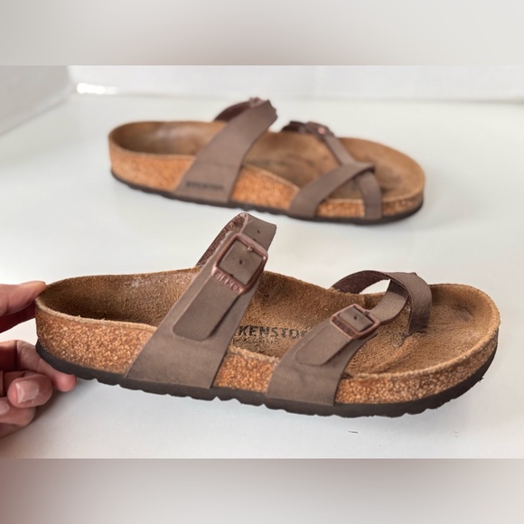 Birkenstock Shoes - Birkenstock Mayari Toe Loop Brown Leather Slip On Sandals shoes Women’s Size 38